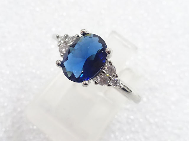 JAPANESE KIMONO / ANTIQUE COLORED STONE RING (SIZE 14)